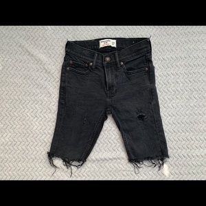 Boys Abercrombie&Fitch black “super skinny” denim shorts
